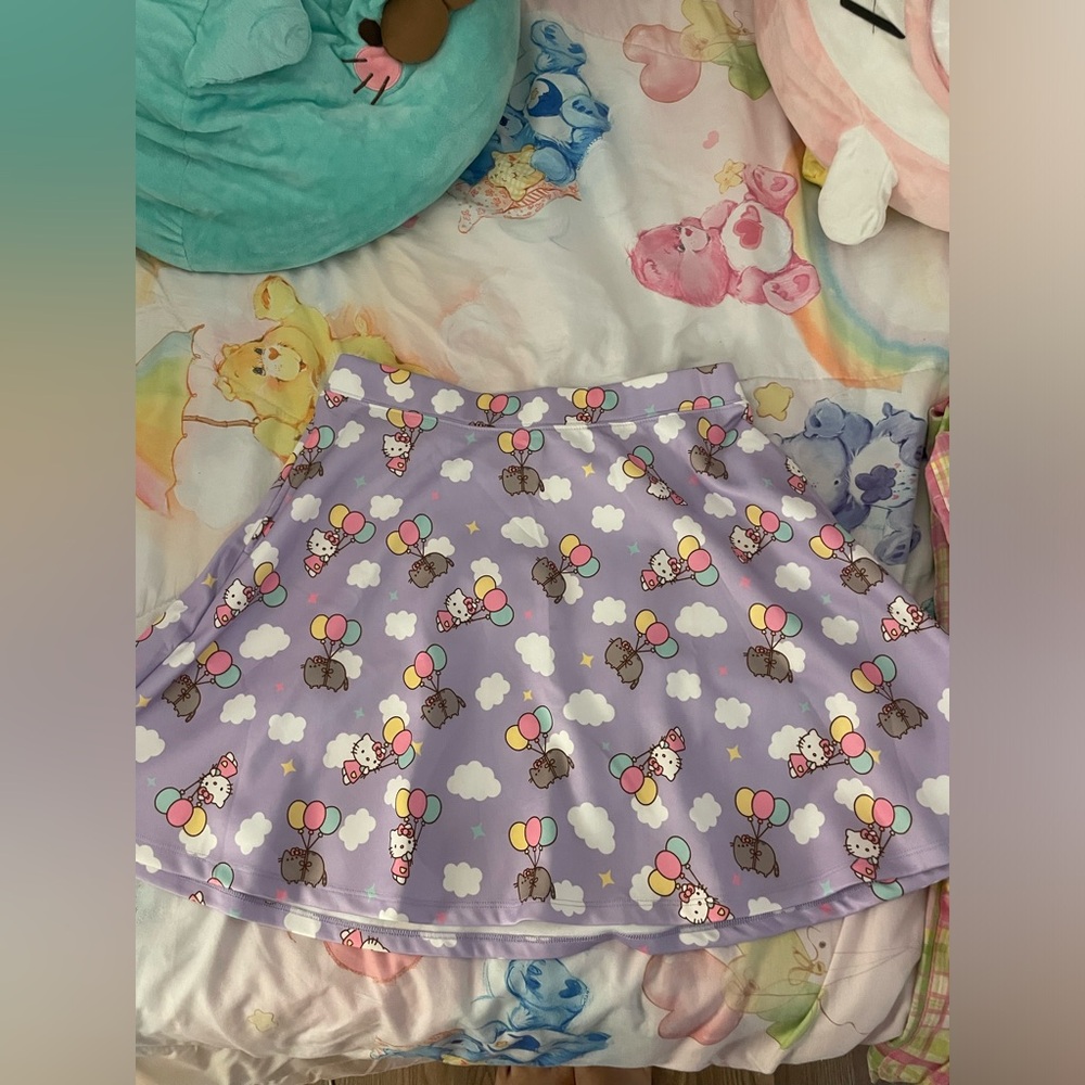 Hot Topic pastel purple Pusheen skirt